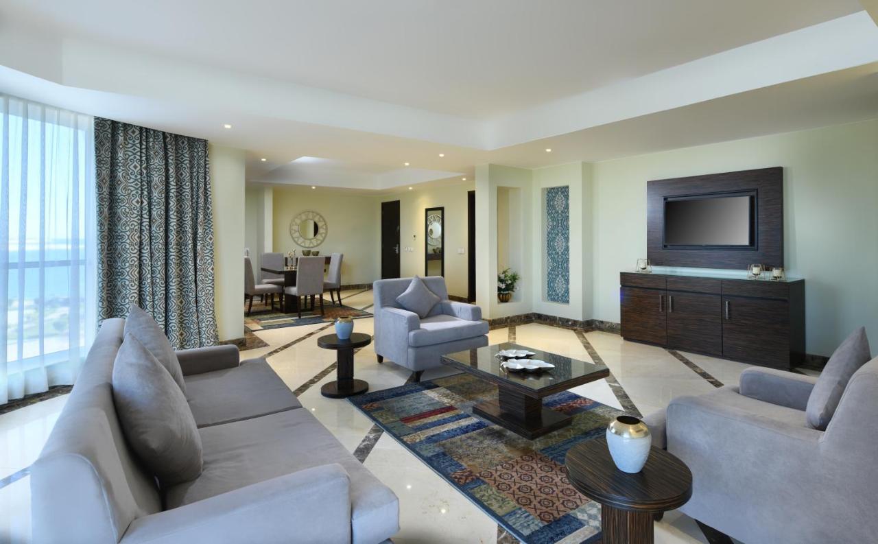 Tolip El Forsan Hotel Iszmáilija Kültér fotó Suite at the hotel