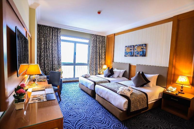 Tolip El Forsan Hotel Iszmáilija Kültér fotó A room at the hotel