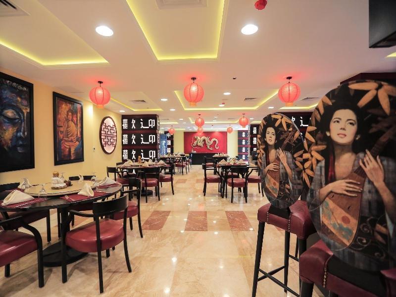 Tolip El Forsan Hotel Iszmáilija Kültér fotó Interior of a restaurant in Cairo